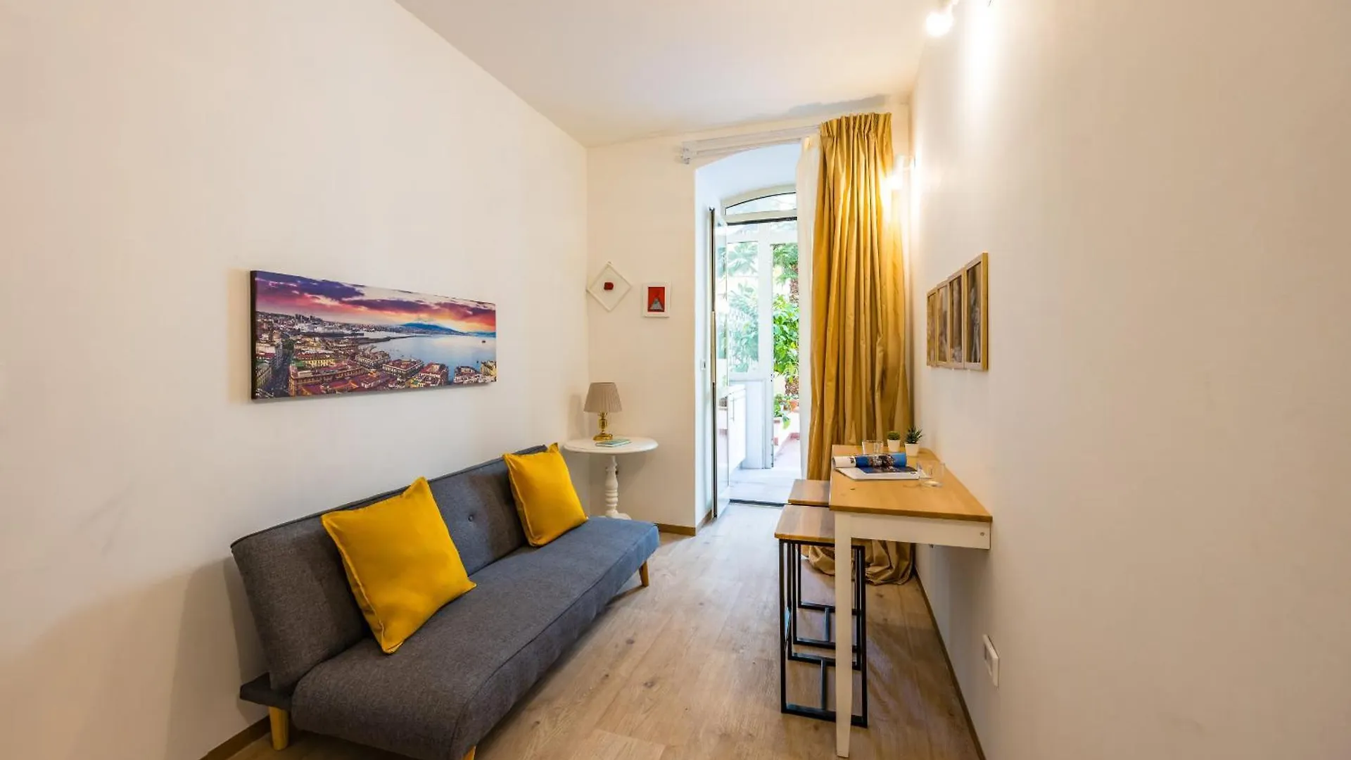 Apartment Appartamento Donna Filomena Con Patio By Wonderful Italy Naples